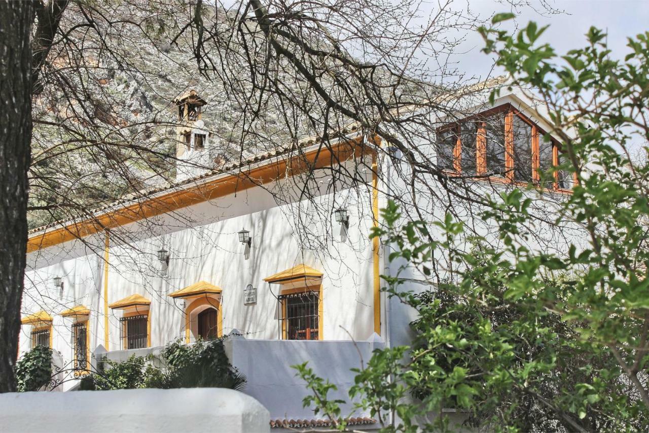 普里埃格·德·科尔多巴Cortijo Abril别墅 外观 照片